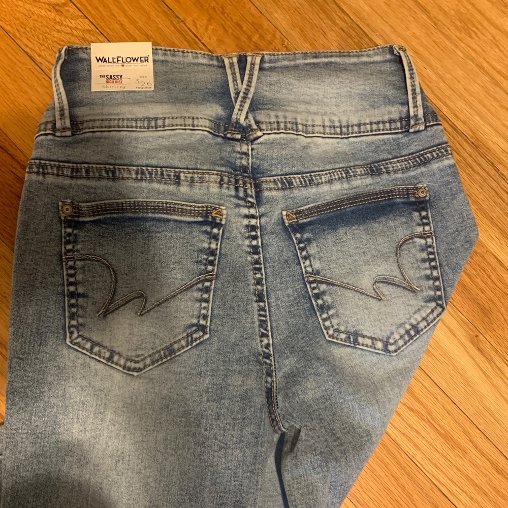 Wallflower high rise skinny jeans - Picture 6 of 6